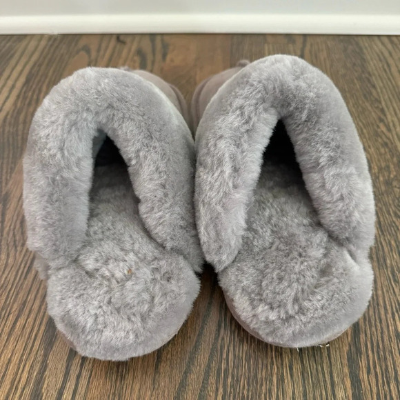 Just Sheepskin grey fur lined slippers size 38/39EUR 8/9US - Picture 5 of 7